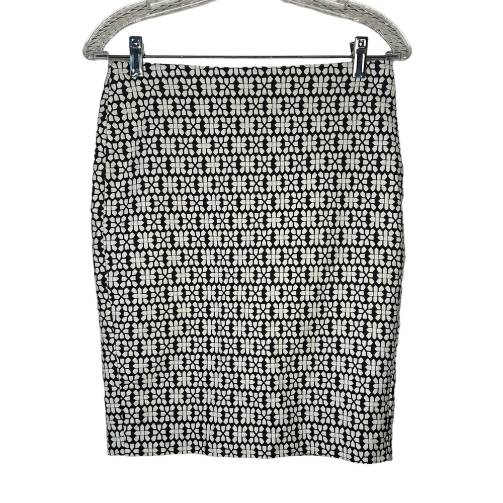 Banana Republic Black White Print Skirt 2Petite